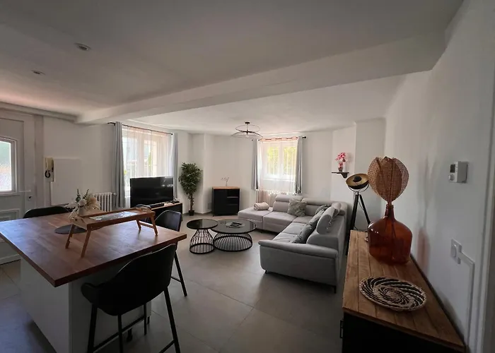 Provence Deux & Jardin Apartment *