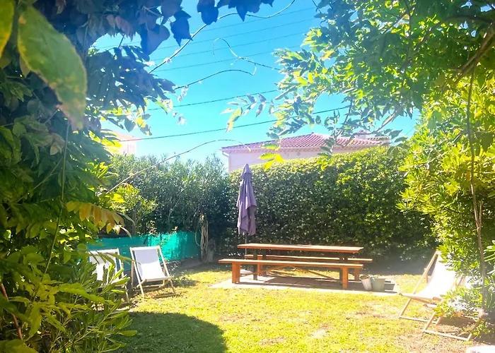 Provence Deux & Jardin شقة